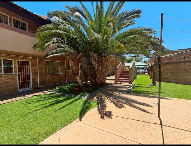2 BEDROOM APARTMENT TO LET IN KENLEAF
